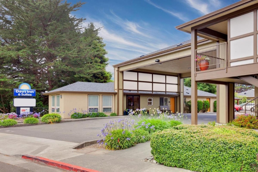 Days Inn & Suites by Wyndham Arcata Image 15