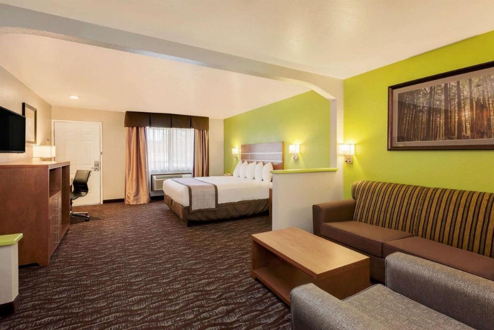 Days Inn & Suites by Wyndham Arcata Image 21