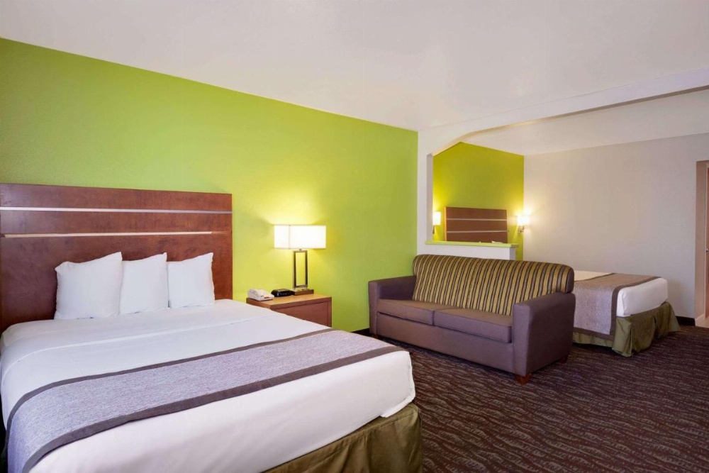 Days Inn & Suites by Wyndham Arcata Image 25